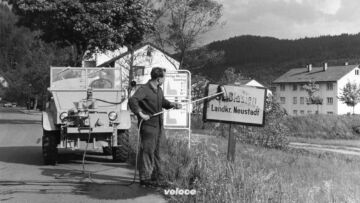 Mercedes Museum lezioni cartelli stradali 2 Mercedes Museum lezioni cartelli stradali 2