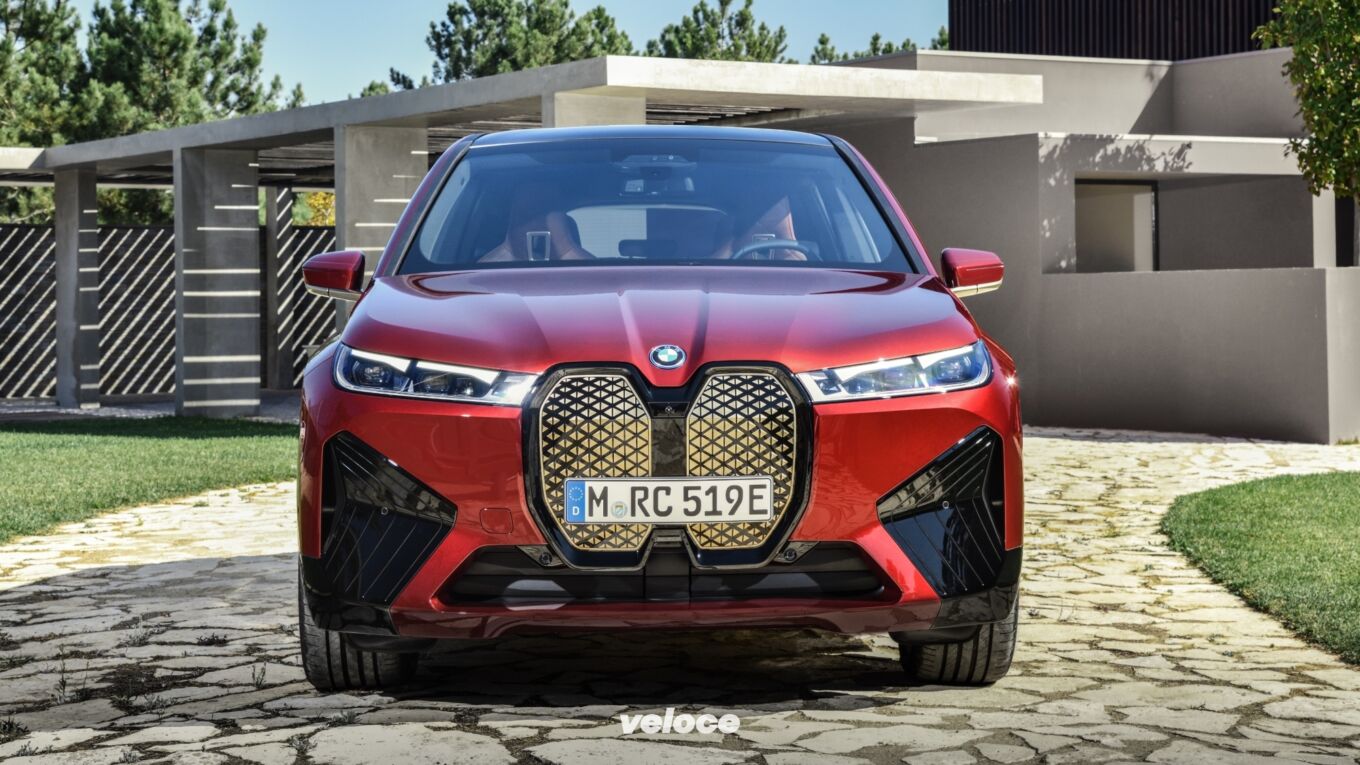 BMW iX: una suv elettrica per il futuro BMW iX: una suv elettrica per il futuro