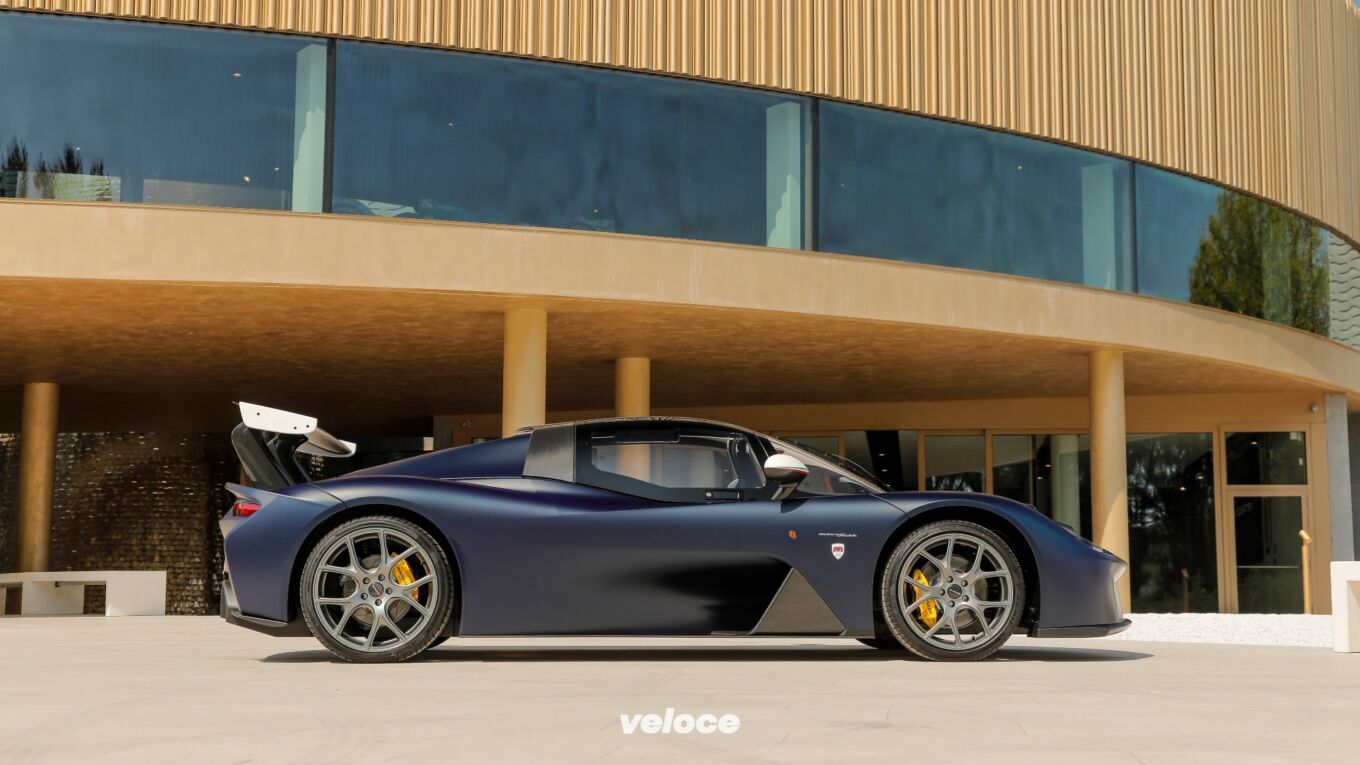 Dallara Stradale Club Italia: perla blu-carbonio Dallara Stradale Club Italia: perla blu-carbonio