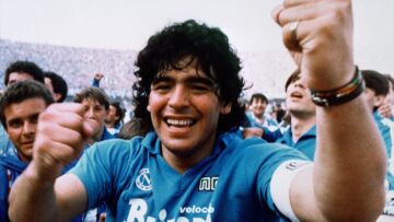 diego-armando-maradona-2