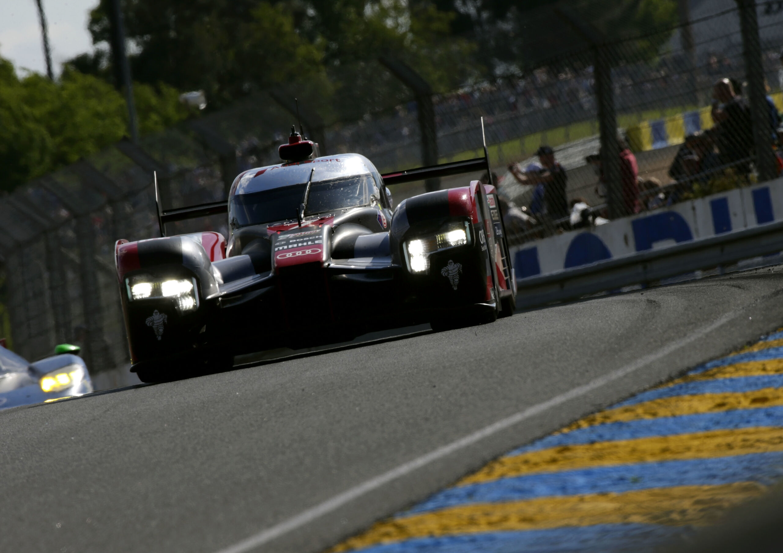 Audi R18 (2016) #7 alla 24 Ore di Le Mans Audi R18 (2016) #7 alla 24 Ore di Le Mans