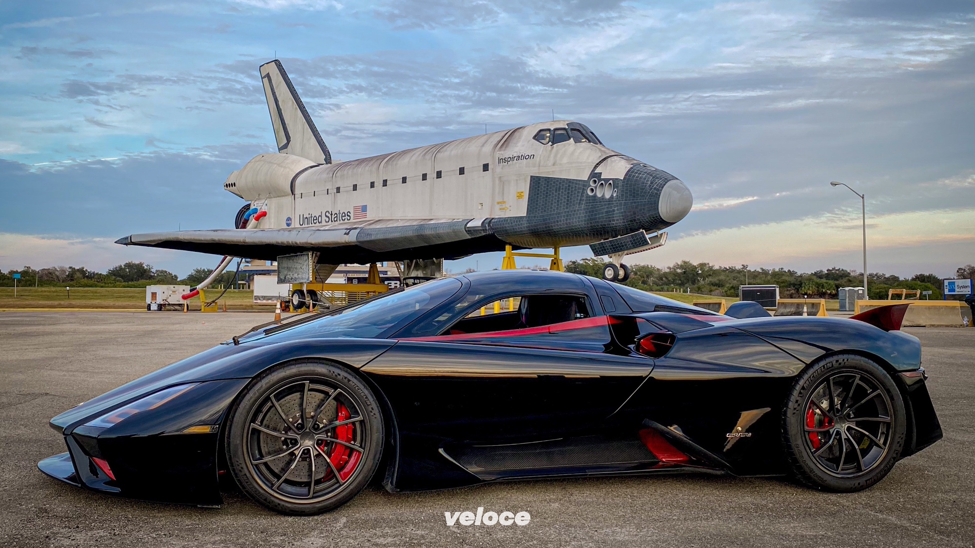 La SSC Tuatara ritenta il record e fa i 460 km/h La SSC Tuatara ritenta il record e fa i 460 km/h