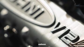 Teaser-Pagani-Huayra-R-16