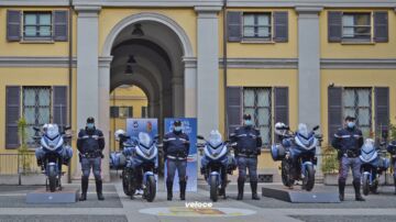 MV-Agusta-Turismo-Veloce-Lusso-SCS-Polizia-2021-5 MV-Agusta-Turismo-Veloce-Lusso-SCS-Polizia-2021-5