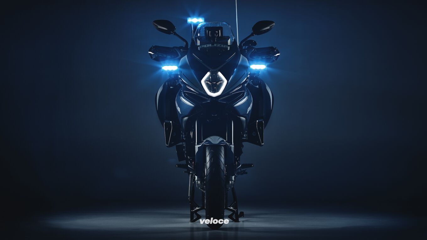 Paletta a manetta! Le MV Agusta della Polizia Paletta a manetta! Le MV Agusta della Polizia