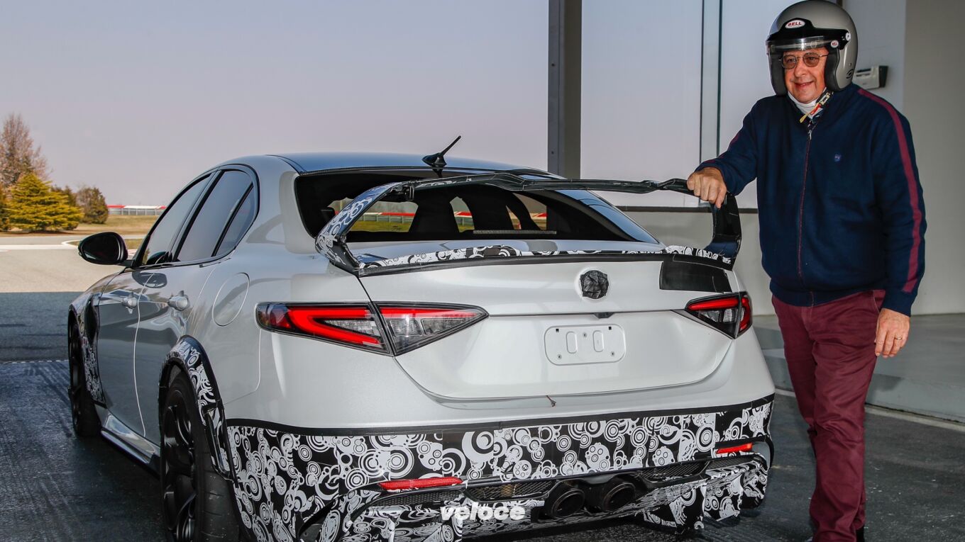 Jean-Philippe Imparato guida l’Alfa Giulia GTAm Jean-Philippe Imparato guida l’Alfa Giulia GTAm