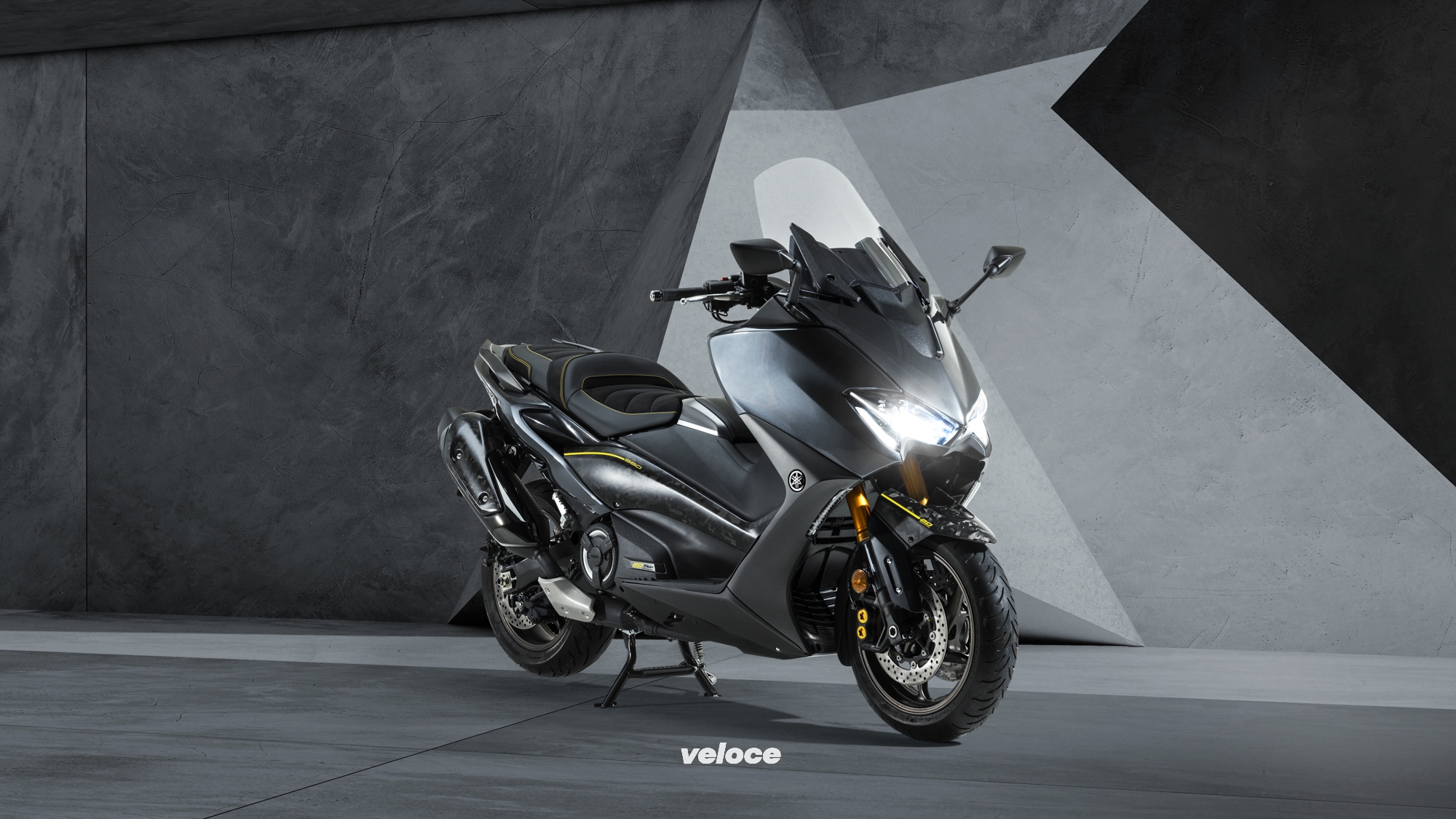 yamaha-tmax-20th-anniversary-9