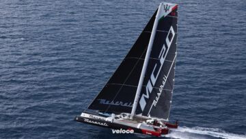 17882-MaseratiMulti70breaksPlymouthtoLaRochellerecord 17882-MaseratiMulti70breaksPlymouthtoLaRochellerecord