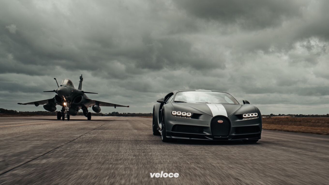 Bugatti vs jet: il remake della sfida (impossibile) Bugatti vs jet: il remake della sfida (impossibile)