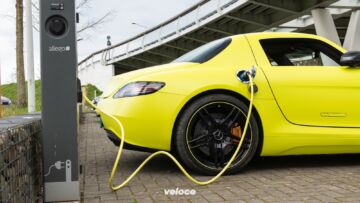 2013-Mercedes-Benz-SLS-AMG-Coupe-Electric-Drive-_36 2013-Mercedes-Benz-SLS-AMG-Coupe-Electric-Drive-_36