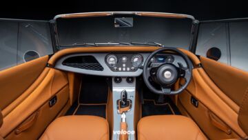 Morgan-Plus-Four-interior-wide-with-sidescreens Morgan-Plus-Four-interior-wide-with-sidescreens