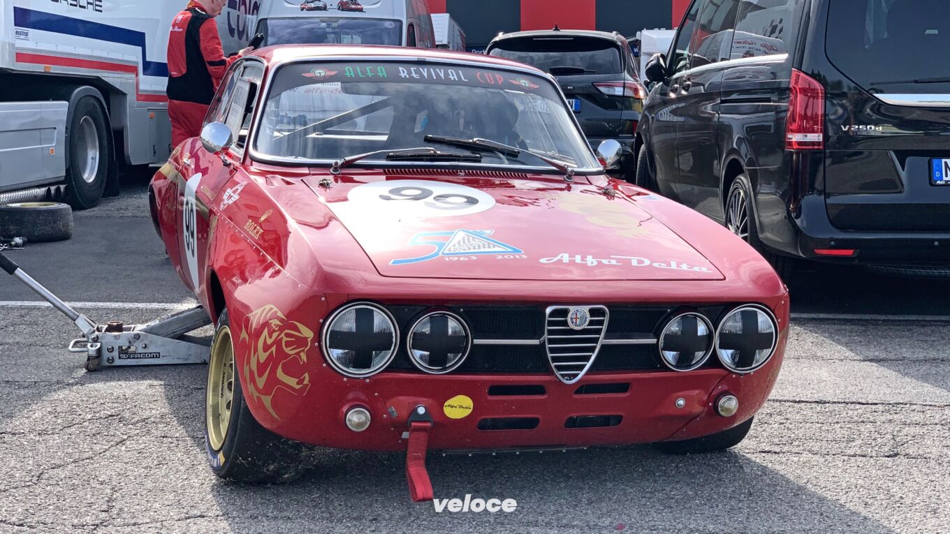 Alfa Revival Cup, cuore sportivo e piede pesante Alfa Revival Cup, cuore sportivo e piede pesante