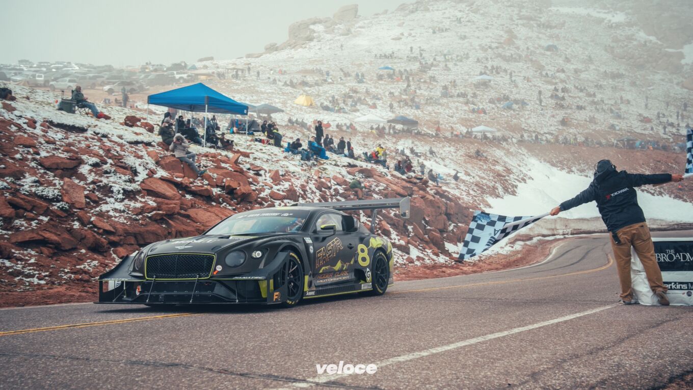 Pikes Peak ’21: la Bentley a biocarburante è quarta Pikes Peak ’21: la Bentley a biocarburante è quarta
