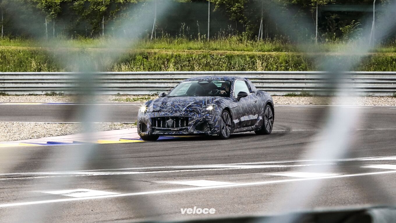Maserati Gran Turismo: sono iniziati i test Maserati Gran Turismo: sono iniziati i test