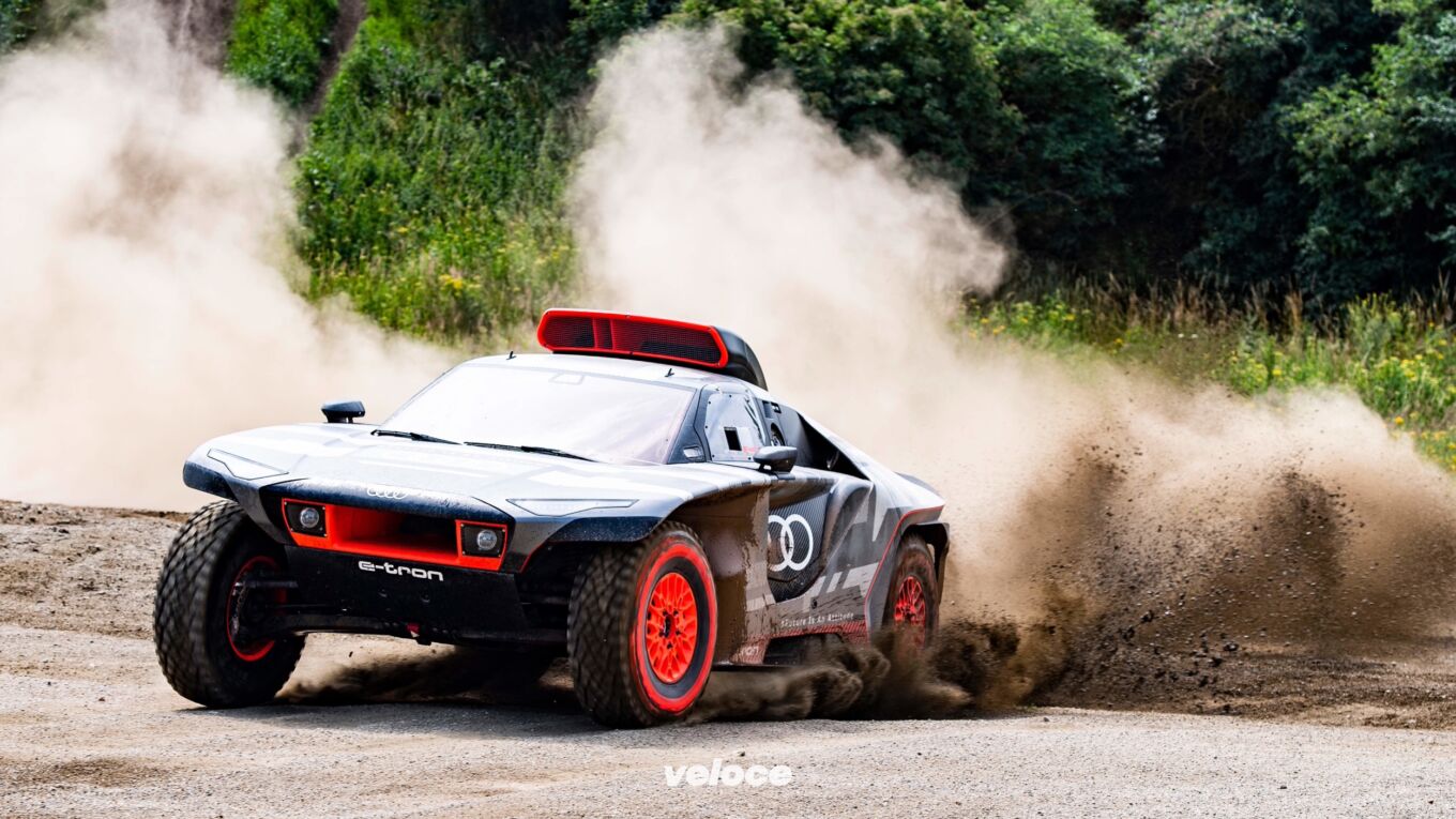 Audi RS Q e-tron: l’arma (verde) per la Dakar Audi RS Q e-tron: l’arma (verde) per la Dakar