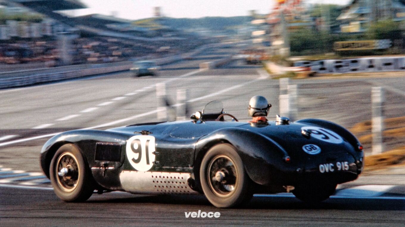 Jaguar C-Type: il sinuoso felino di La Sarthe Jaguar C-Type: il sinuoso felino di La Sarthe