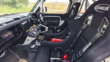 Land-Rover-Defender-Bowler-2021-12 Land-Rover-Defender-Bowler-2021-12