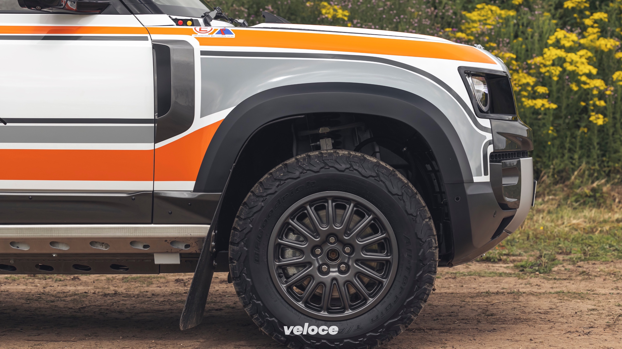 Land-Rover-Defender-Bowler-2021-3 Land-Rover-Defender-Bowler-2021-3