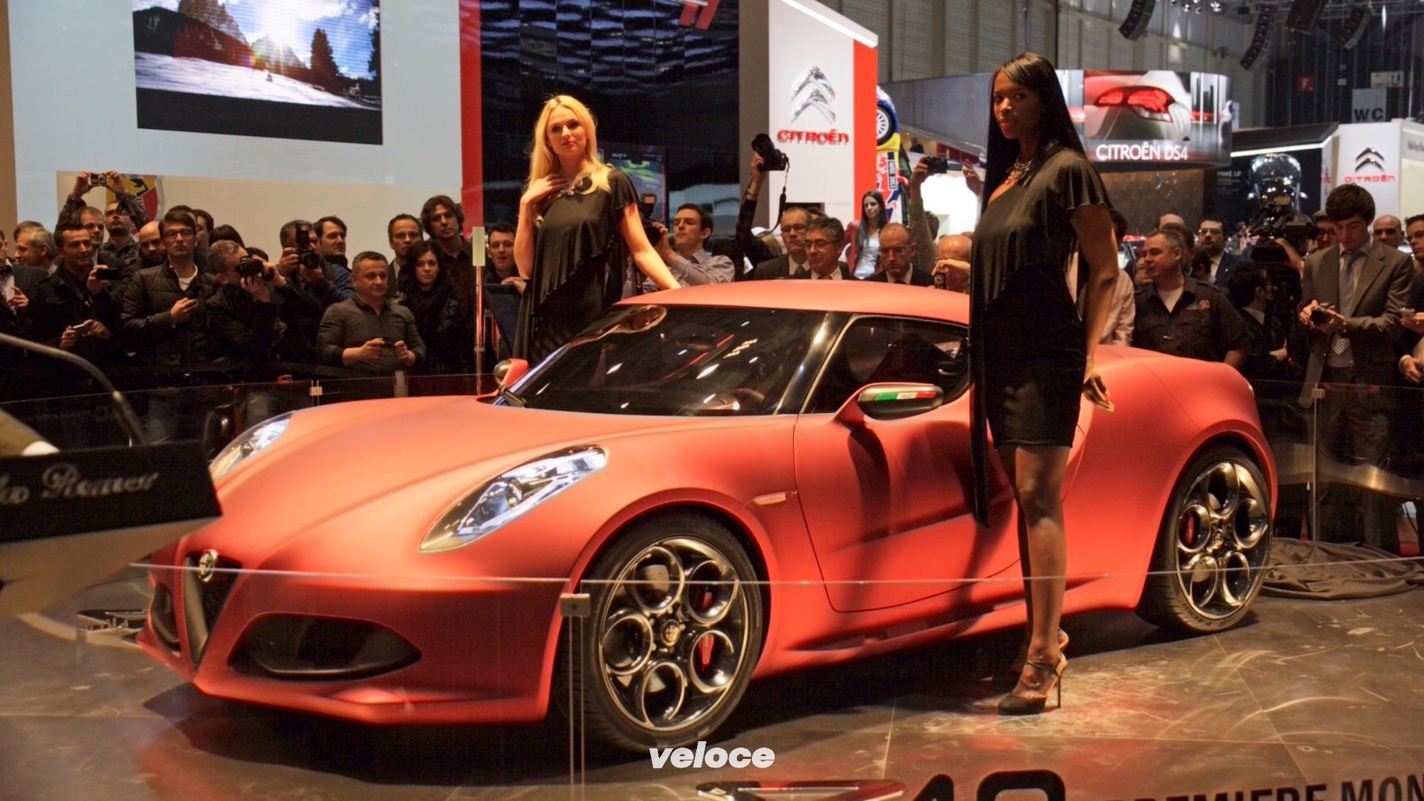 Alfa-Romeo-4C-concept-2