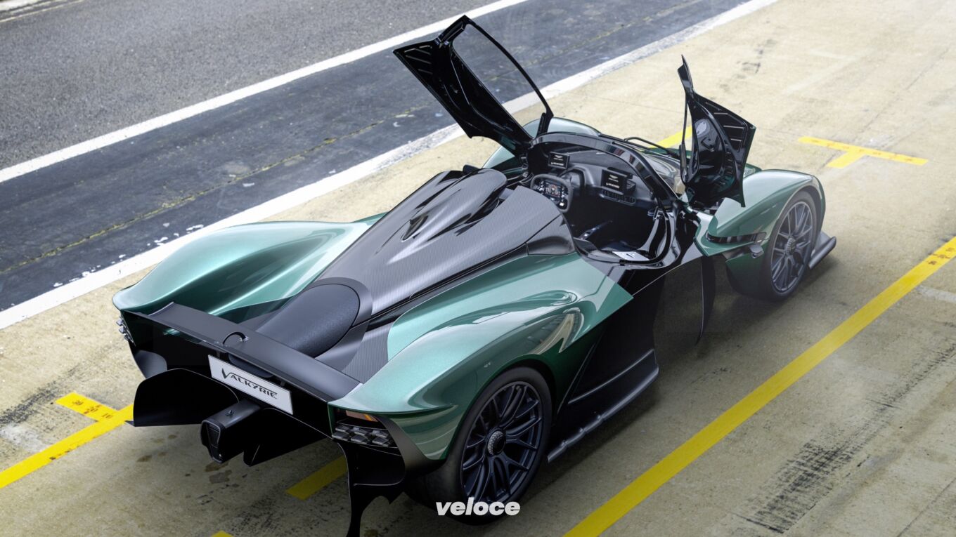 Aston Martin Valkyrie Spider: 1150 cv scoperti Aston Martin Valkyrie Spider: 1150 cv scoperti