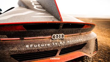 Audi-RS-Q-e-tron-Dakar-10