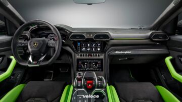 Lamborghini-Urus-Pearl-Capsule-Mantis-Green-2