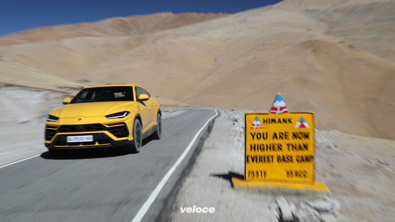 Lamborghini Urus, record d’alta quota Lamborghini Urus, record d’alta quota