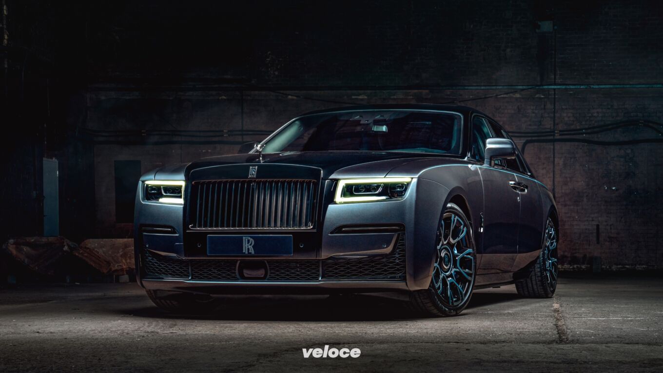 Rolls-Royce Ghost Black Badge: il lato oscuro del lusso Rolls-Royce Ghost Black Badge: il lato oscuro del lusso