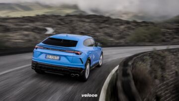 Lamborghini-Urus-Blu-Cepheus-Esperienza-terra-off-road-Etna-15 Lamborghini-Urus-Blu-Cepheus-Esperienza-terra-off-road-Etna-15