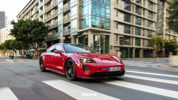 Porsche-Taycan-GTS-Sport-Turismo-Carmine-Red-004-highres Porsche-Taycan-GTS-Sport-Turismo-Carmine-Red-004-highres