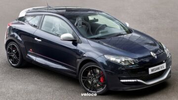 renault-megane-r.s.-250-red-bull-racing-rb8-7 renault-megane-r.s.-250-red-bull-racing-rb8-7