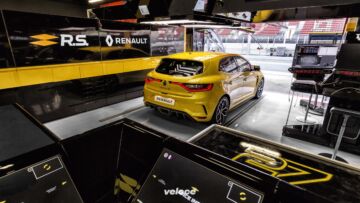 renault-megane-r.s.-trophy-13 renault-megane-r.s.-trophy-13