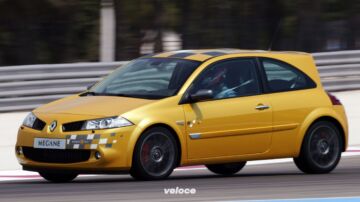 renault-megane-rs-r26-4