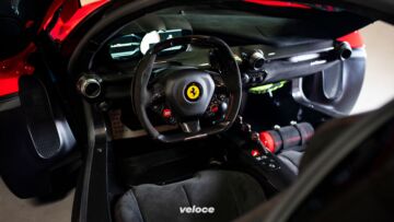 Ferrari-LaFerrari_interior_2 Ferrari-LaFerrari_interior_2