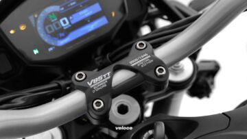 Moto-Guzzi-V85TT-Corazzieri-3