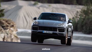 Pirelli-P-Zero-Corsa-Porsche-Cayenne-Turbo-GT-2