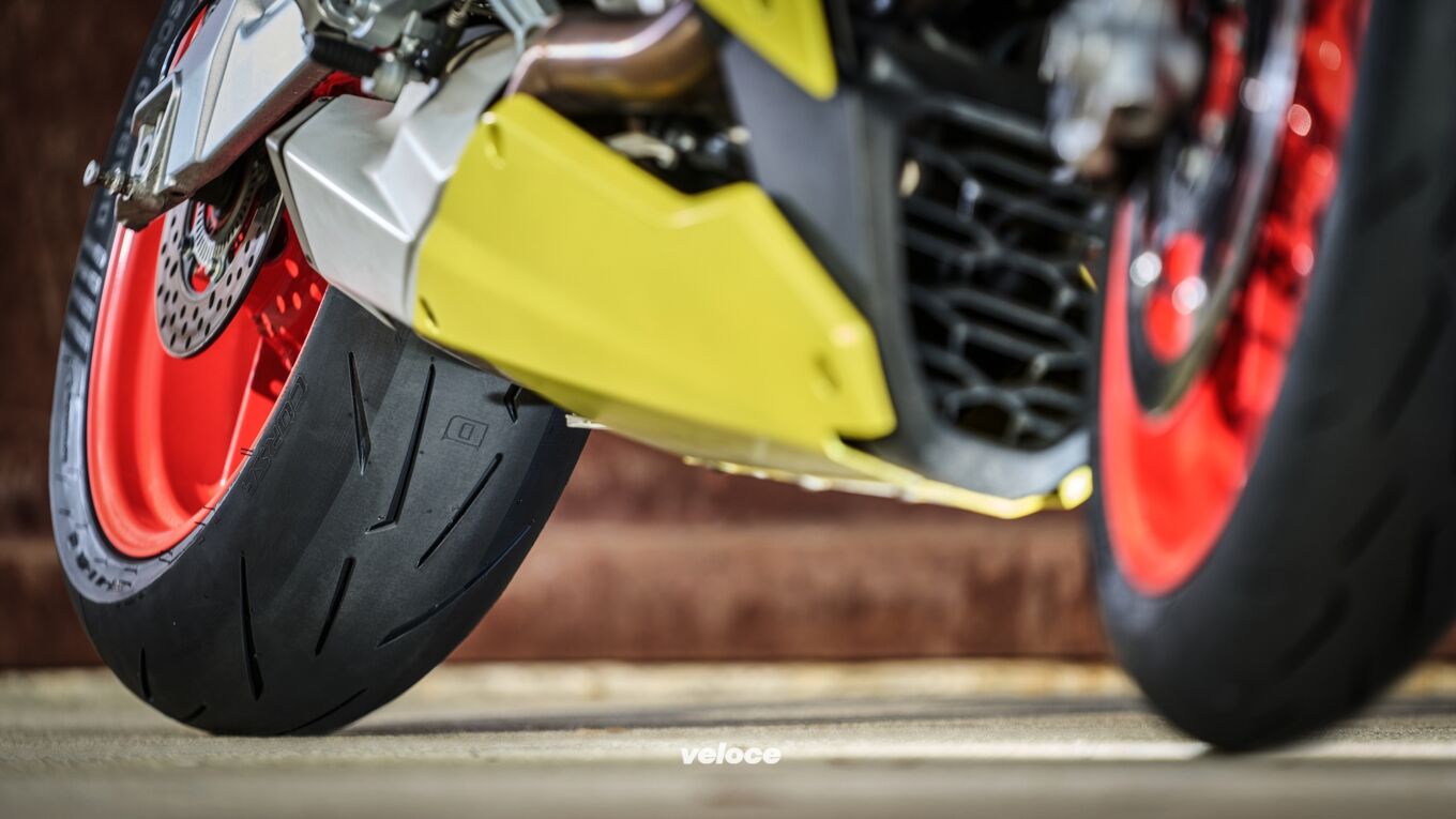 Pirelli e il Diablo (da corsa) dei 150 anni Pirelli e il Diablo (da corsa) dei 150 anni