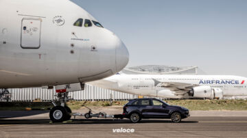Porsche-Cayenne-S-Diesel-Airbus-airplane Porsche-Cayenne-S-Diesel-Airbus-airplane