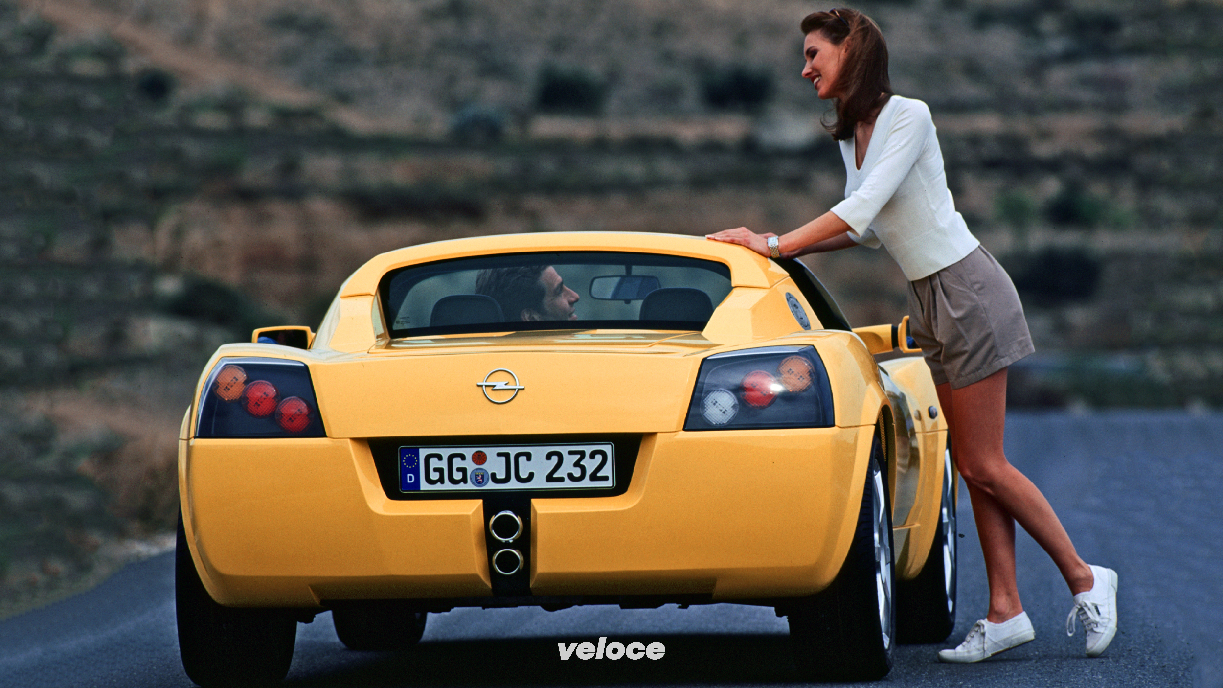 Copia e incolla: 6 auto con una parente famosa