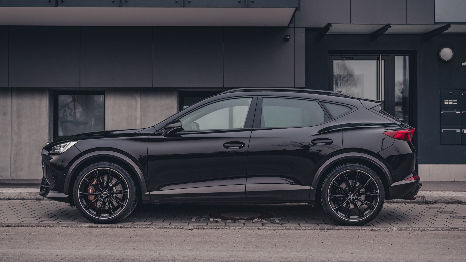 ABT_Power_CUPRA_Formentor_VZ5_GR_glossy_black_2