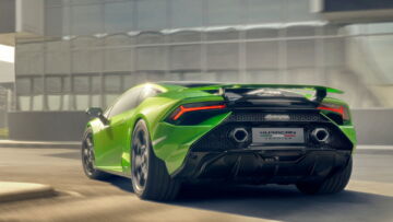 LAMBORGHINI_HURACAN_2022_01_motion
