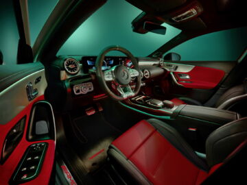 Mercedes-AMG-A-35-55-edition_3