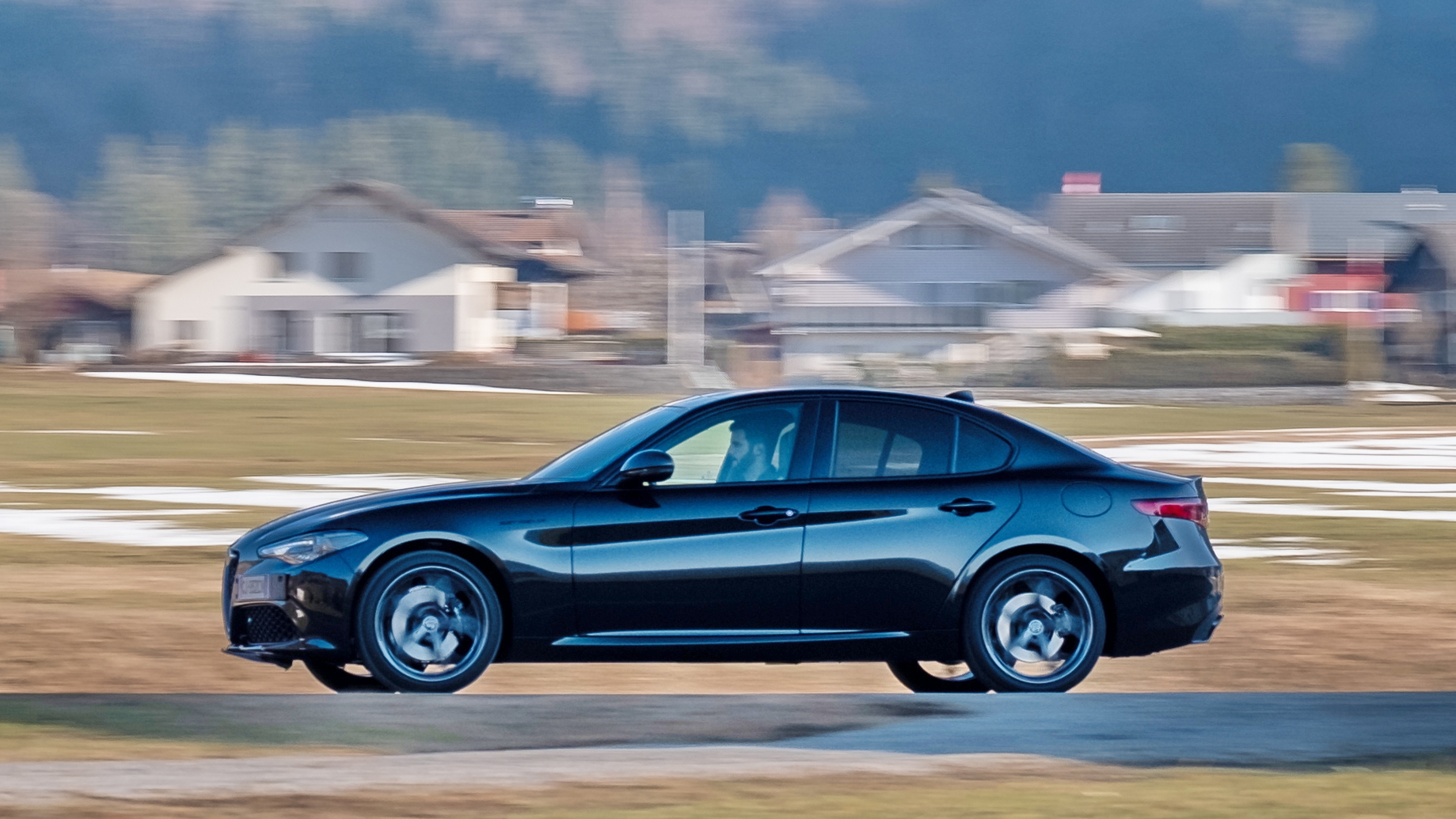 alfa-romeo-giulia-stelvio-estrema_09 alfa-romeo-giulia-stelvio-estrema_09