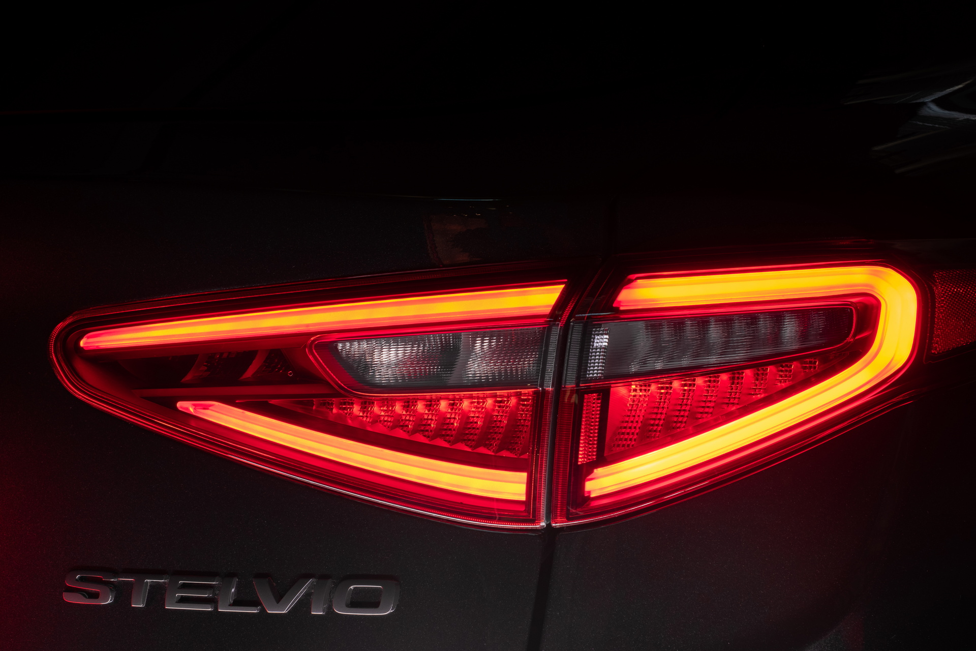 alfa-romeo-giulia-stelvio-estrema_14 alfa-romeo-giulia-stelvio-estrema_14