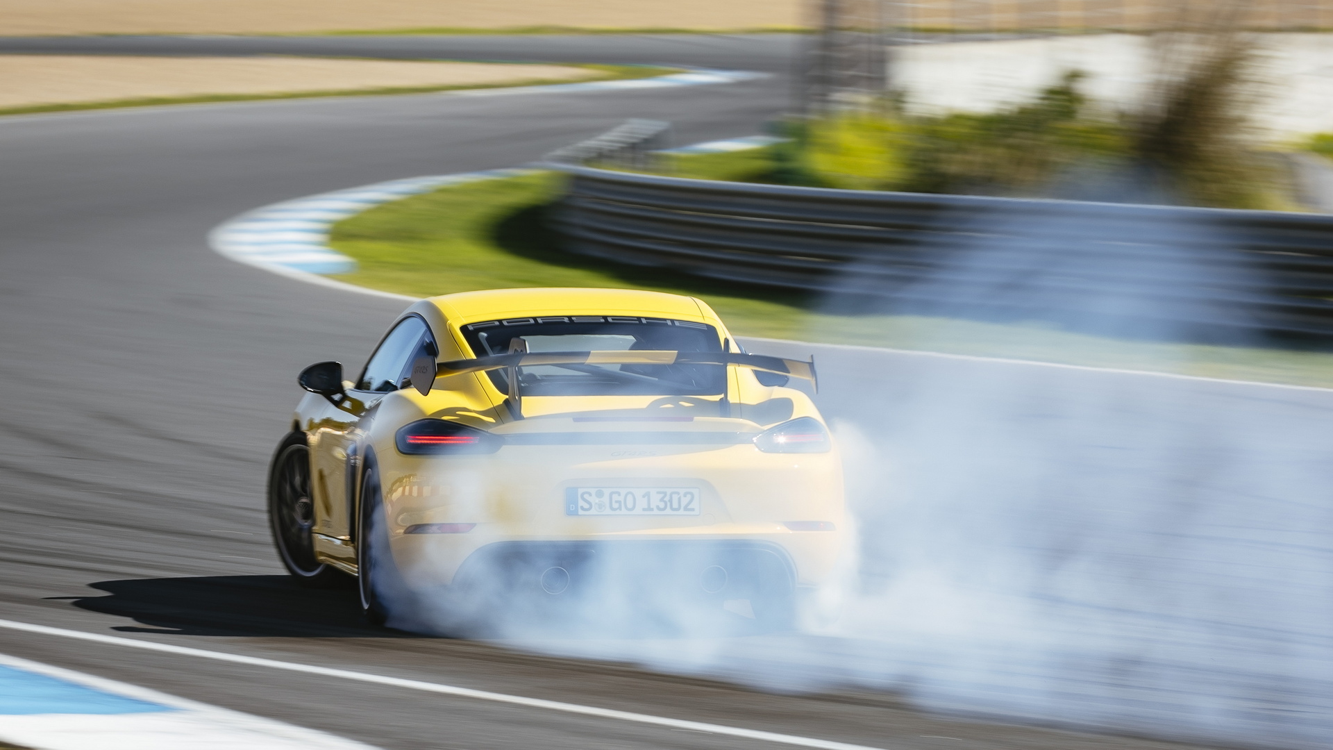 porsche-718-cayman-gt4-rs-2022-04_06 porsche-718-cayman-gt4-rs-2022-04_06