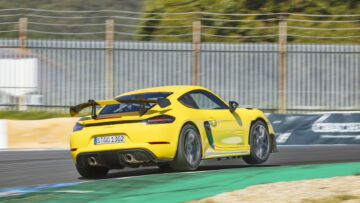 porsche-718-cayman-gt4-rs-2022-04_07 porsche-718-cayman-gt4-rs-2022-04_07