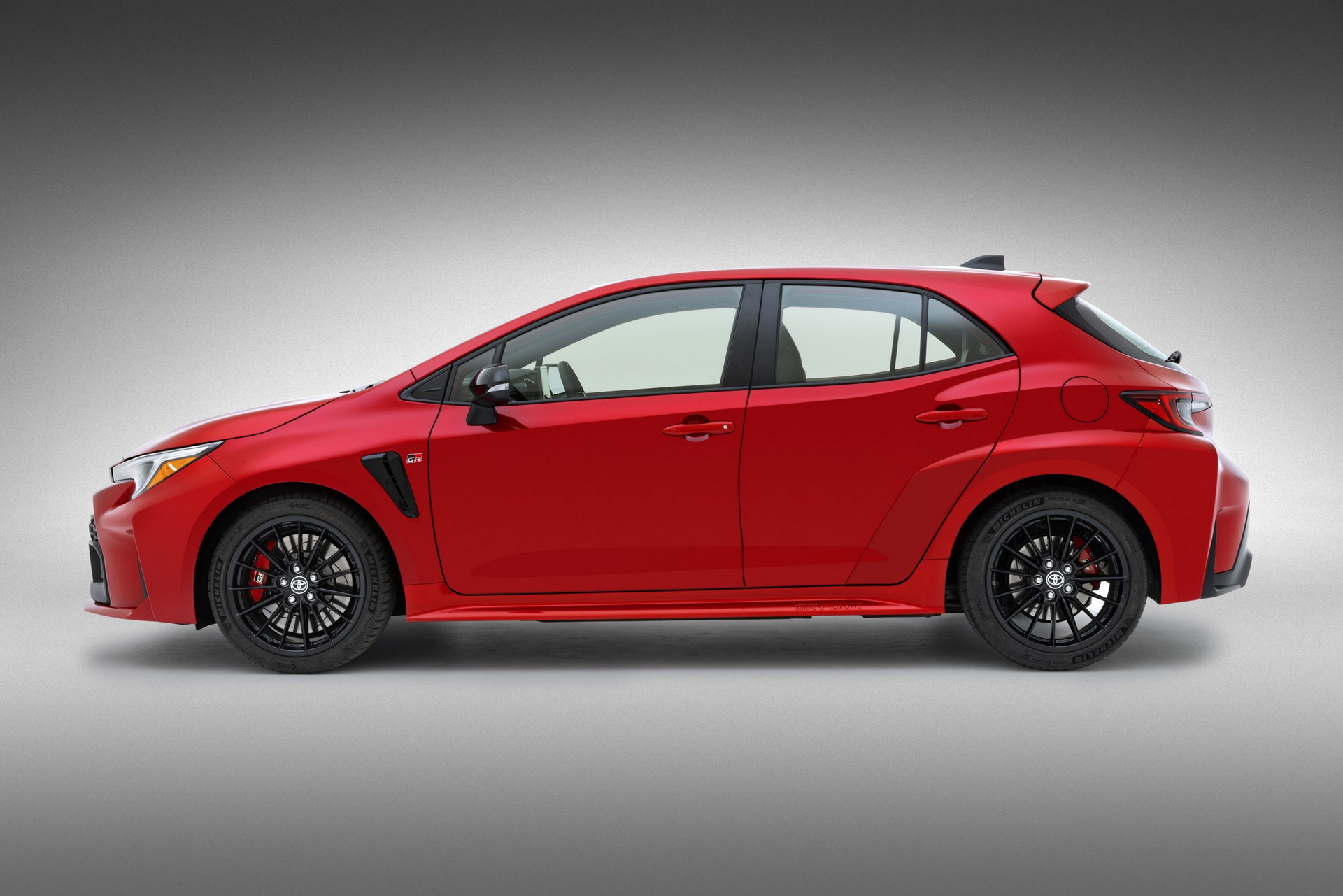 toyota-gr-corolla-2022-04_14