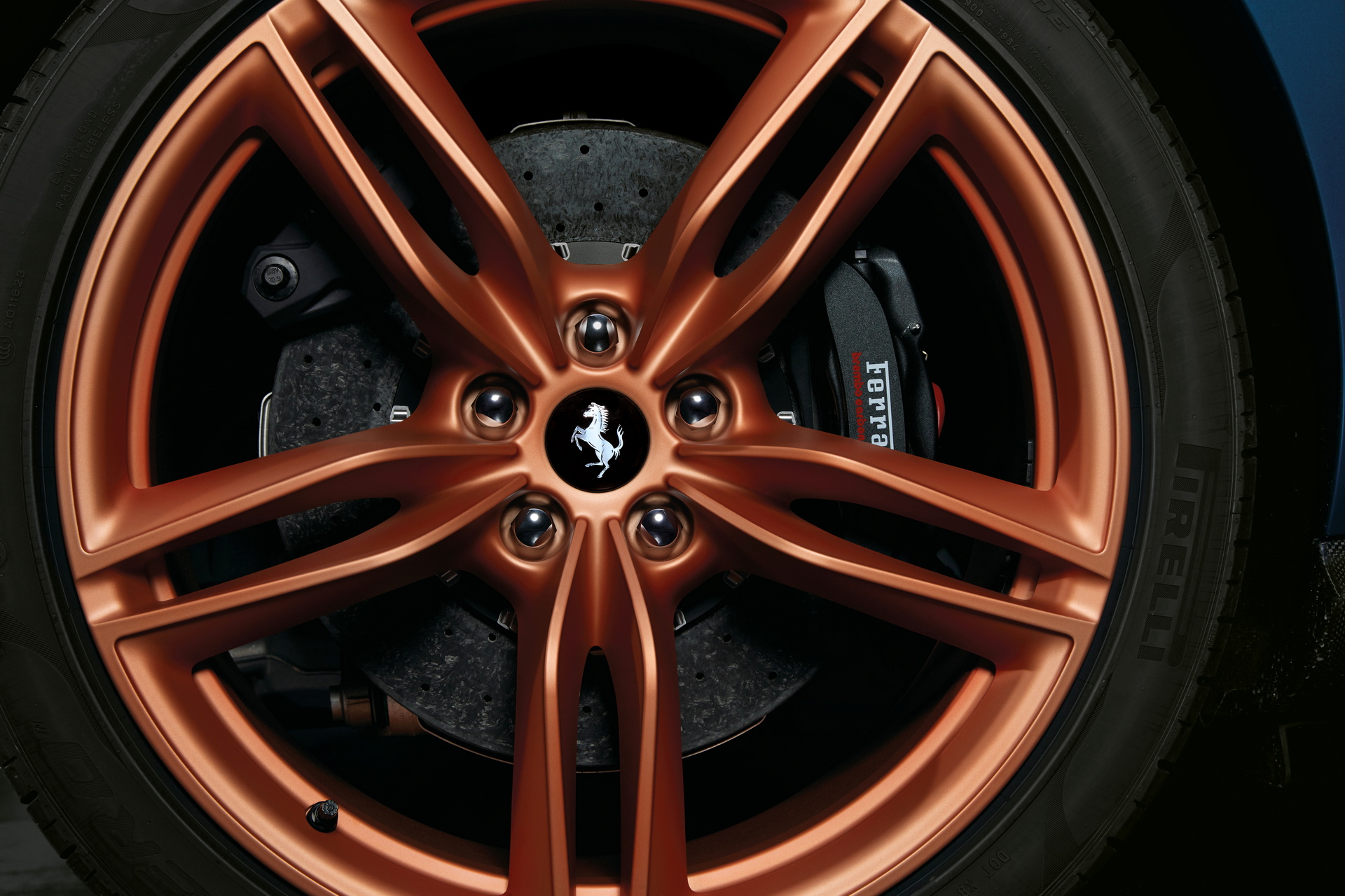 ferrari-roma-tailor-made-2022_8 ferrari-roma-tailor-made-2022_8