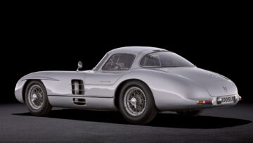 Sonderausstellung vom 7. Juli bis 2. September 2018: Silberpfeile der 1950er-Jahre im Louwman Museum
Special exhibition from 7 July to 2 September 2018: Silver Arrows of the 1950s at the Louwman Museum Sonderausstellung vom 7. Juli bis 2. September 2018: Silberpfeile der 1950er-Jahre im Louwman Museum
Special exhibition from 7 July to 2 September 2018: Silver Arrows of the 1950s at the Louwman Museum