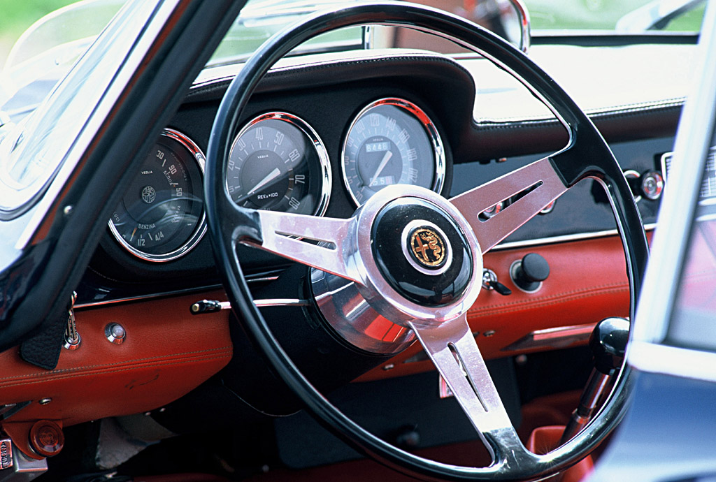 alfa-romeo-giulia-60-anni_08 alfa-romeo-giulia-60-anni_08